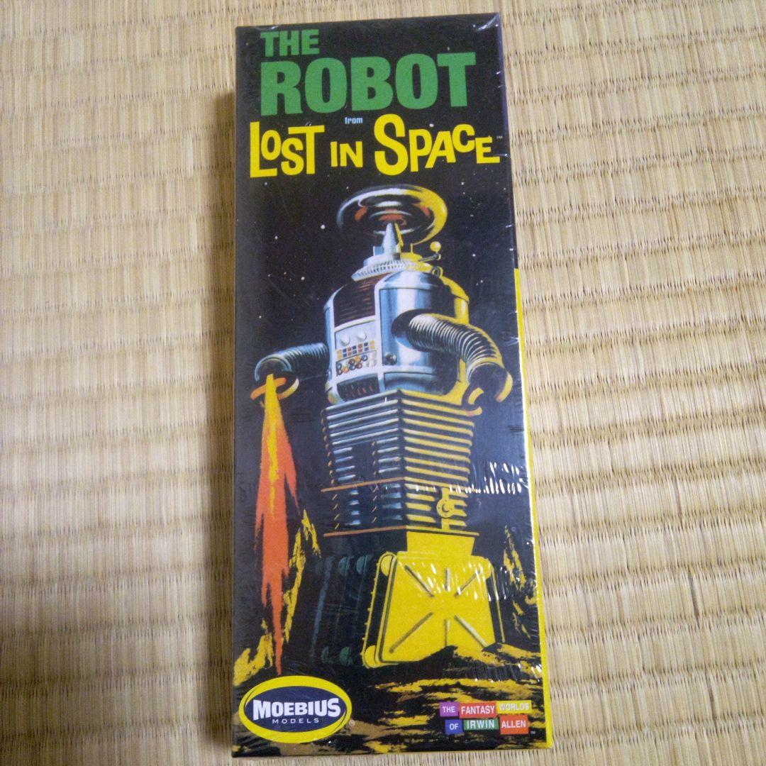 海外ドラマ「宇宙家族ロビンソン」ロボットのフライデー - メルカリ