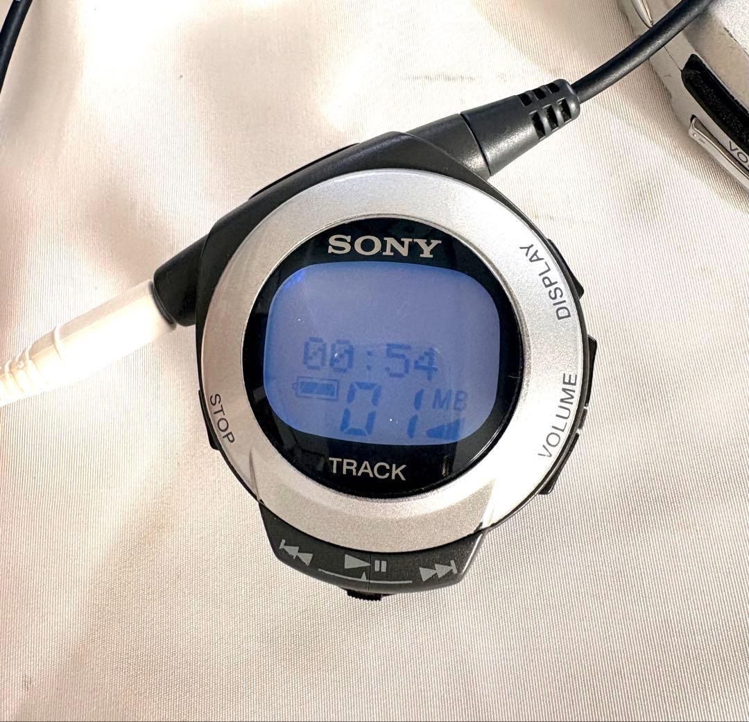 SONY CD WALKMAN D-E01 高音質 スロットイン純正リモコン付 - メルカリ