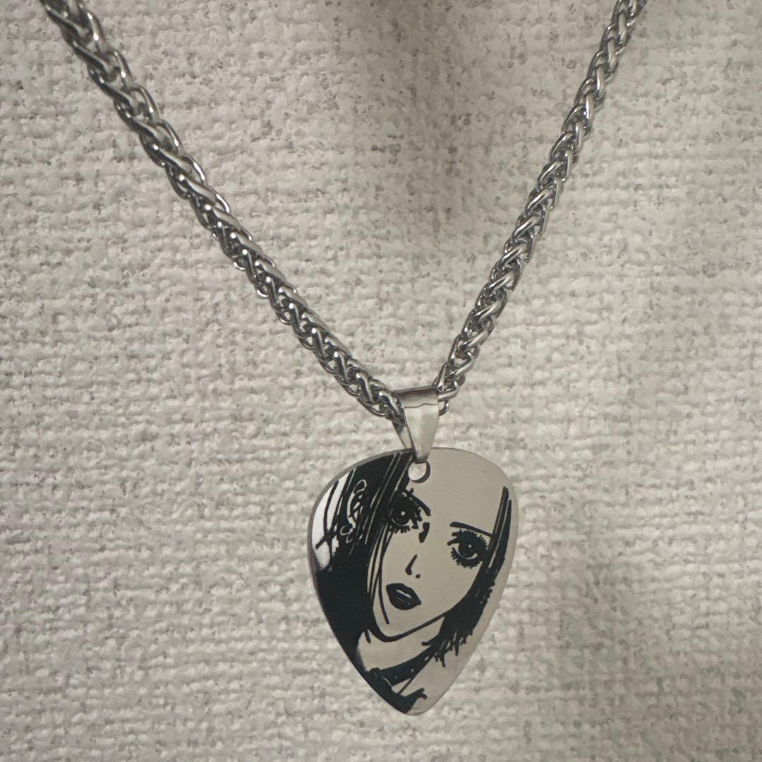 NANA ギターピック型ネックレス 約50cm 新品 カニカン留め - メルカリ