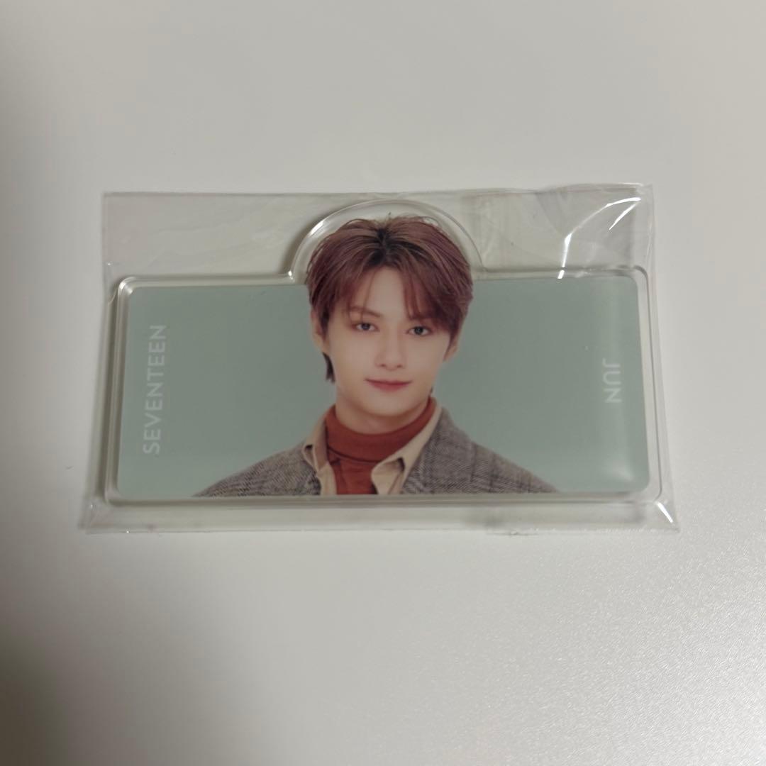 SEVENTEEN セブチ 缶バッジ WINTER ジュン - メルカリ
