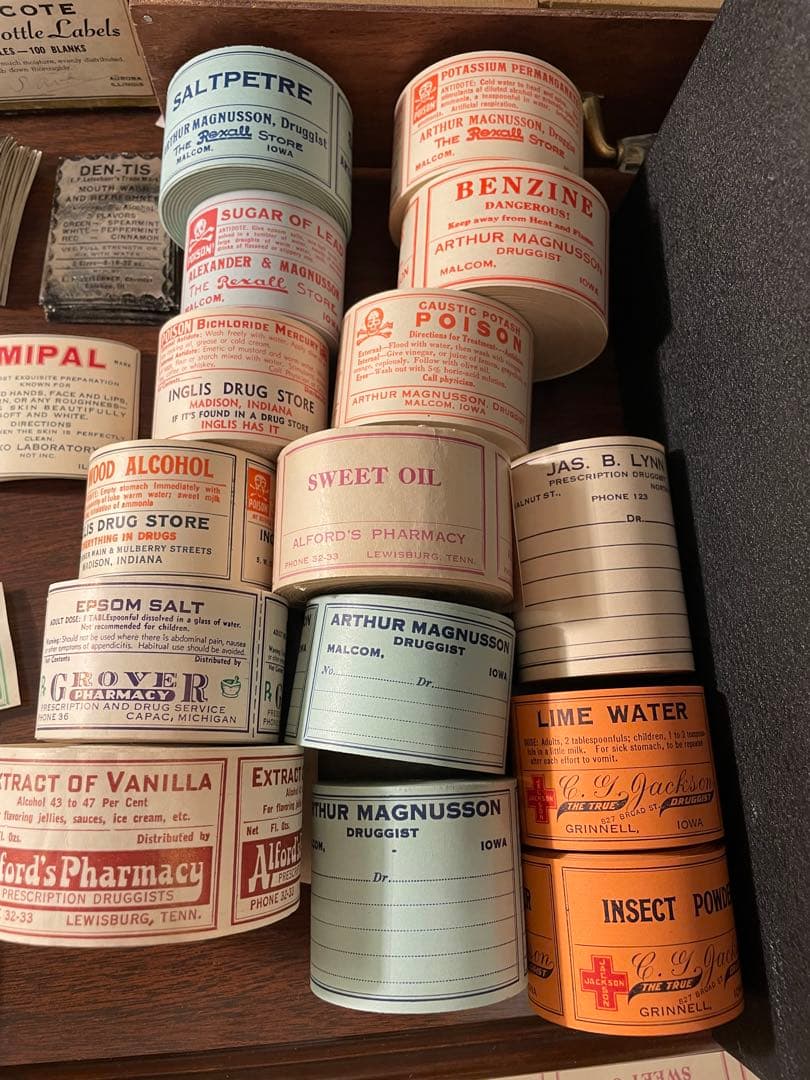 海外 ファーマシーラベル 68種各1枚 68枚 薬袋1枚 蚤の市 - メルカリ