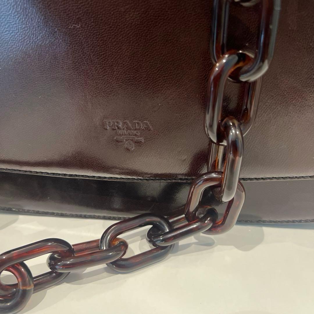 PRADA ダークブラウン チェーンショルダーバッグ - バッグ安く 買う