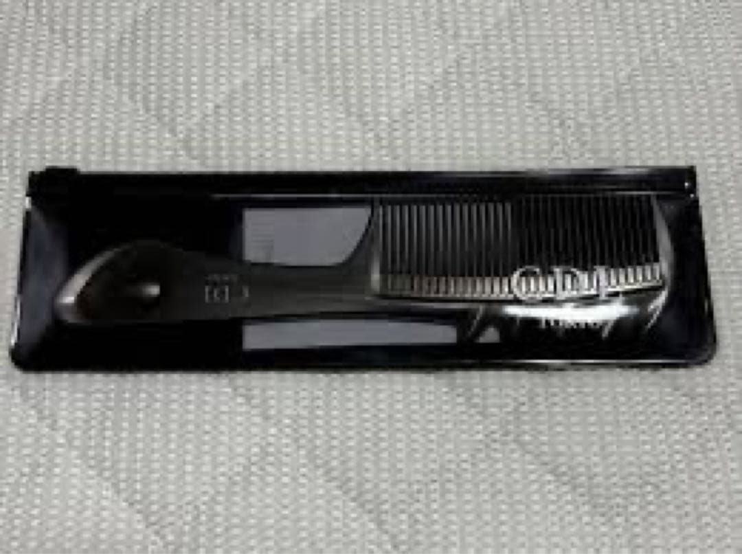 LOVE CHROME CDL ヘアコーム - メルカリ