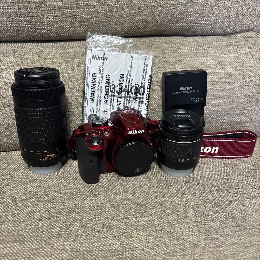Nikon D3400 レッドWズームキット+ TRUCバッグ ニコン D3400 ダブルズームキット 価格比較 - 価格.com