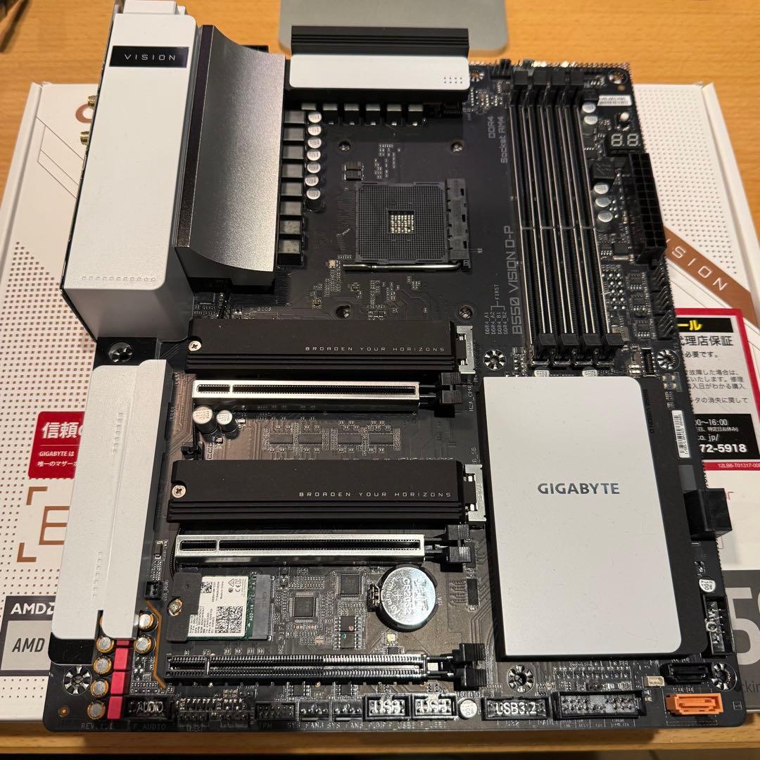 マザーボード GIGABYTE B550 VISION D-P GIGABYTE B550 VISION マザーボードおよび Gen4 SSD 新製品 | ニュース