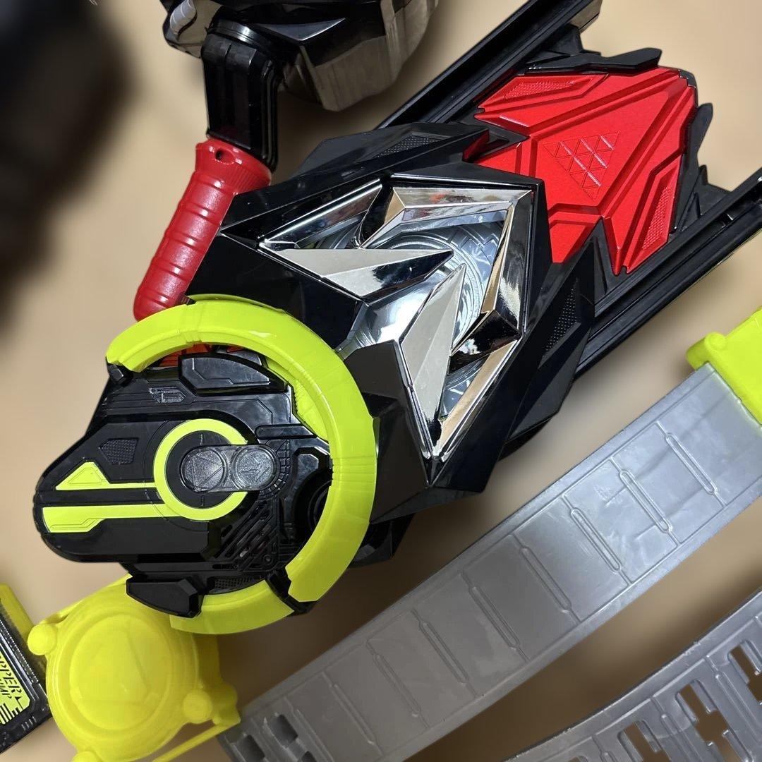 【tien2k5様泉陽】ビルドドライバー　ゼロワンドライバー　デザイアドライバー