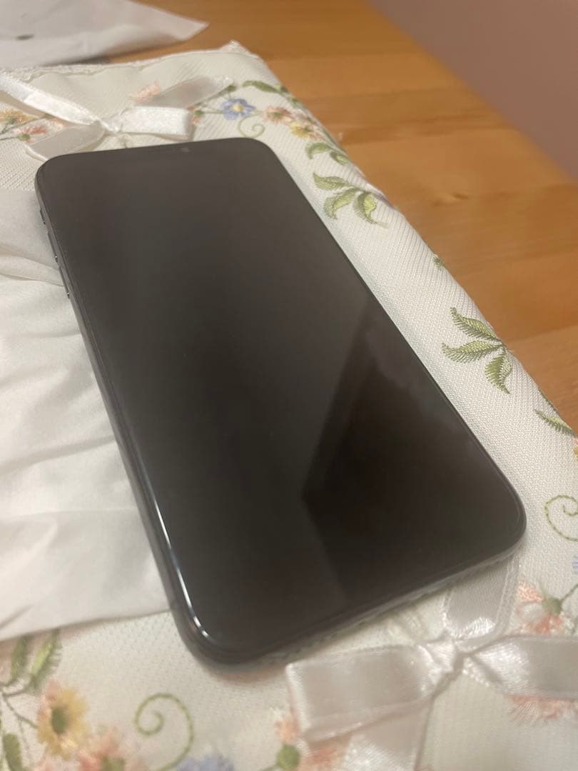 Apple iPhone X スペースグレイ　256G Apple iPhone X 64GB Silver (Unlocked) Excellent