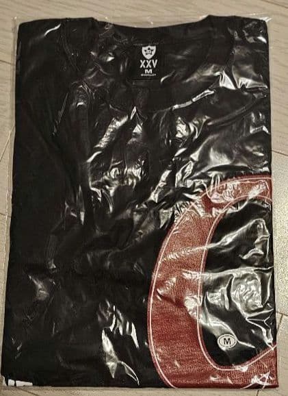 新品未使用】B'z歴代ツアーTシャツ他 SET - メルカリ