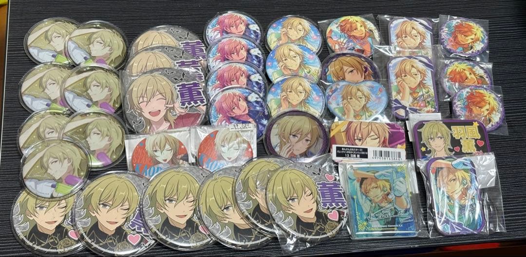 あんスタ　羽風薫　缶バッジ+αまとめ売り Amazon | あんスタ 羽風薫 フィーチャースカウト缶バッジ 2022 Spring