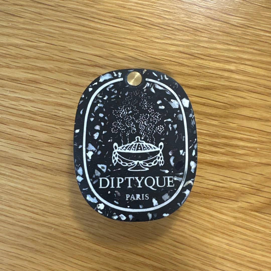 DIPTYQUE オーバル ポケット ミラー　　未使用 ディプティック」がバスタイムをリュクスに輝かせる！メゾン初のバス