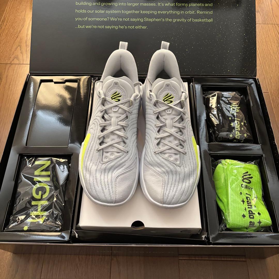 Curry 12 \"Gravity\" Special Box 【28.5cm】