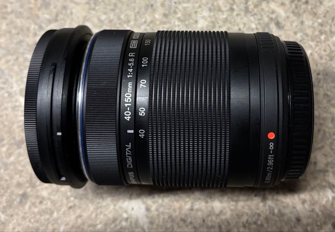 M.ZUIKO DIGITAL 40-150mm f/4-5.6 ズームレンズ