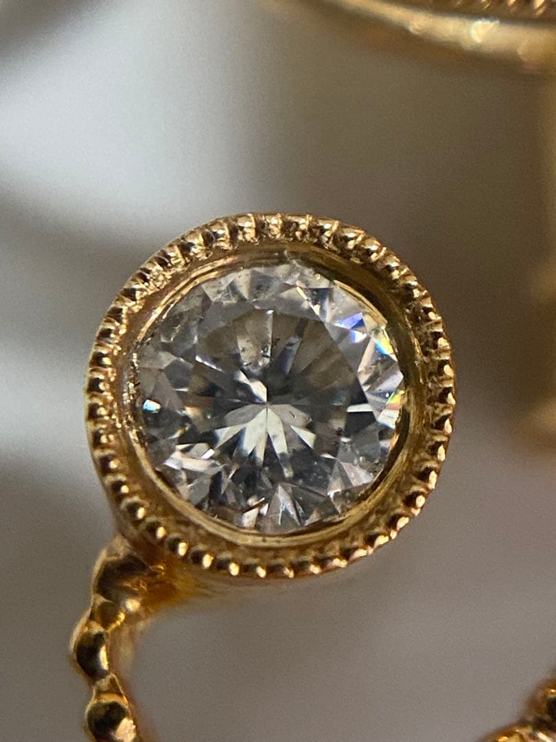 【美品】K18 音符デザイン ダイヤ ブローチ　2.6g 0.09/0.10ct