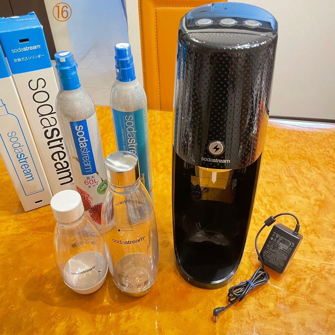 Sodastream One Touch 満タンガスシリンダー2本、ボトル2本 ソーダストリーム SodaStream / 【交換用】ガスシリンダー 60L×2本セット