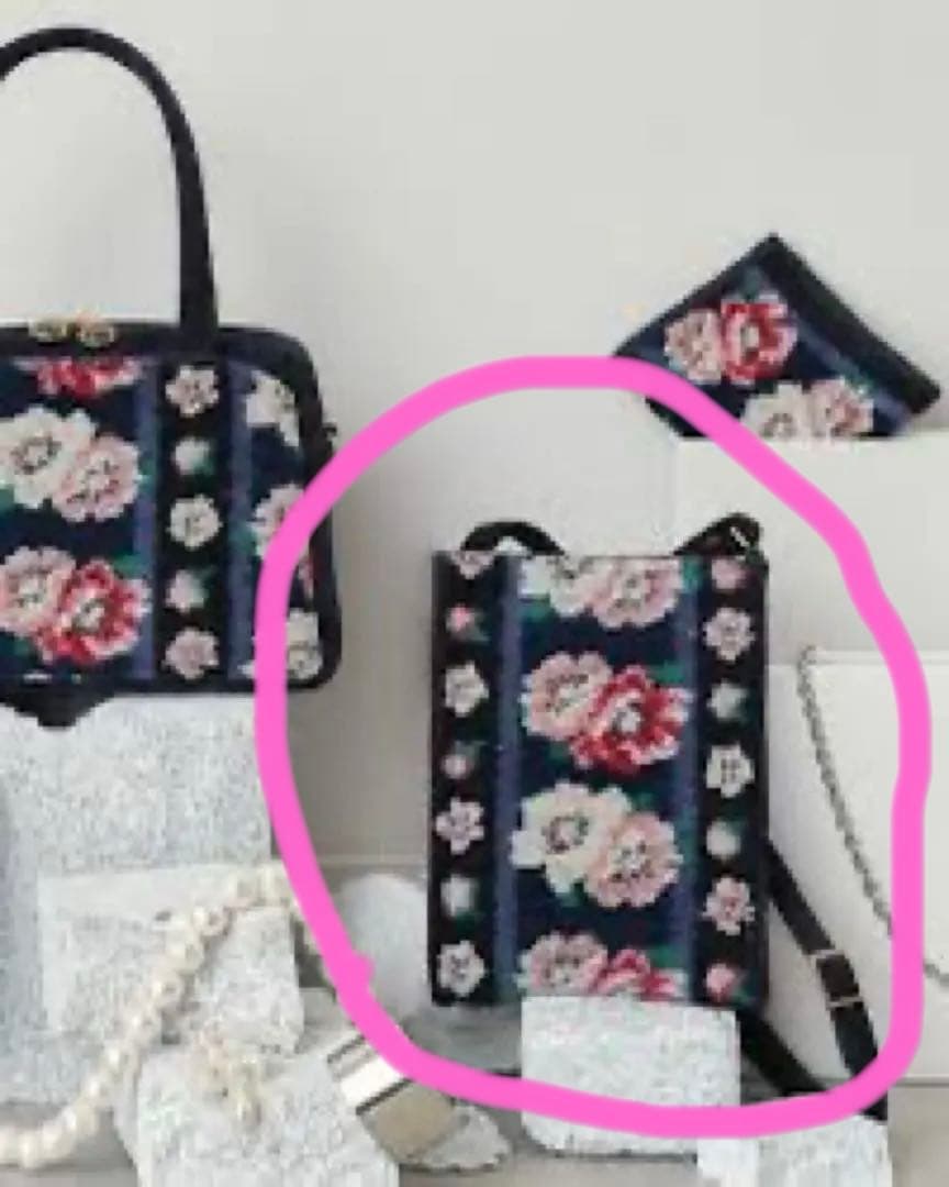 ☆フェイラー ☆アネモネパドドゥ ショルダーバッグ スマホケース