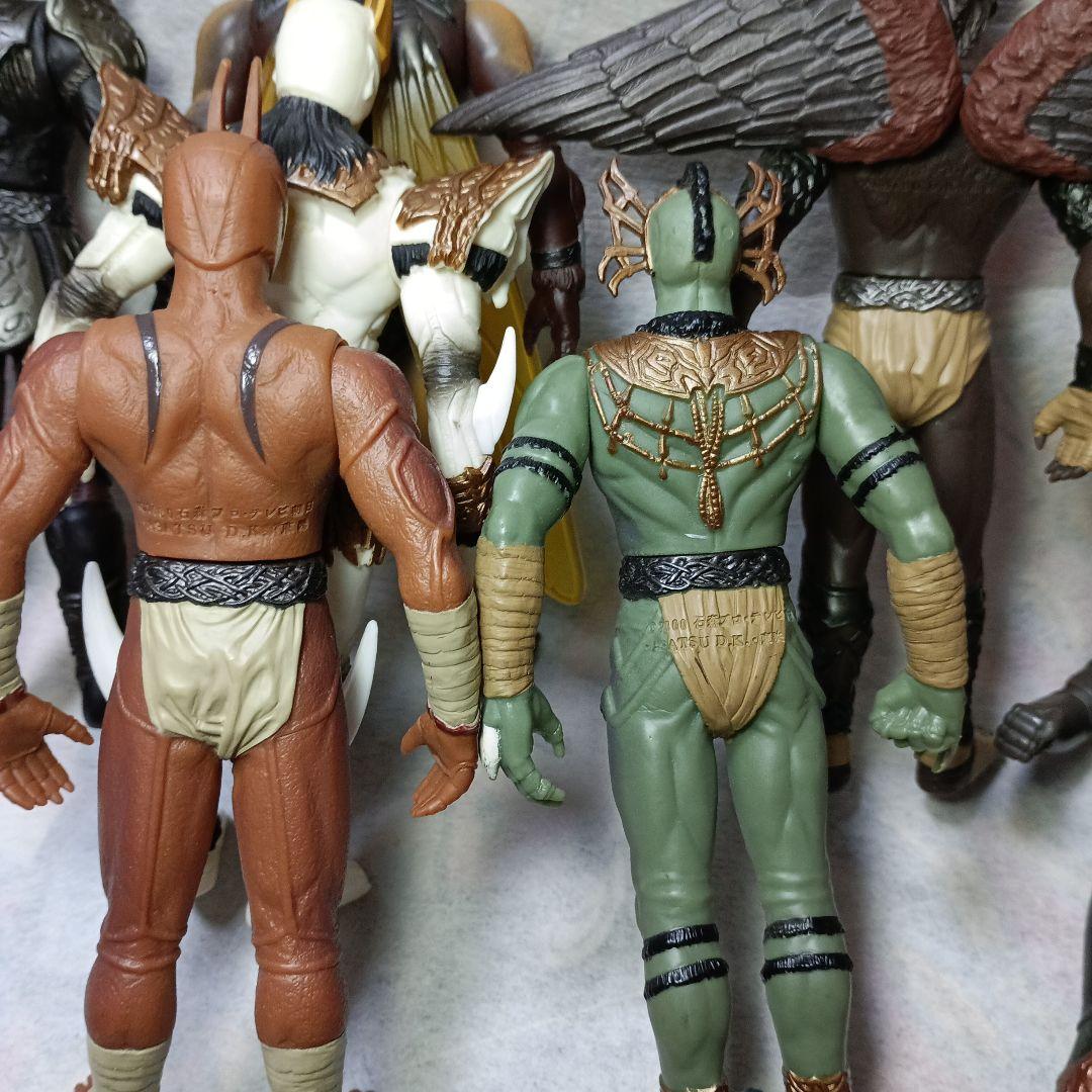 仮面ライダー怪人・ソフビ】グロンギ12体セット〈「仮面ライダークウガ