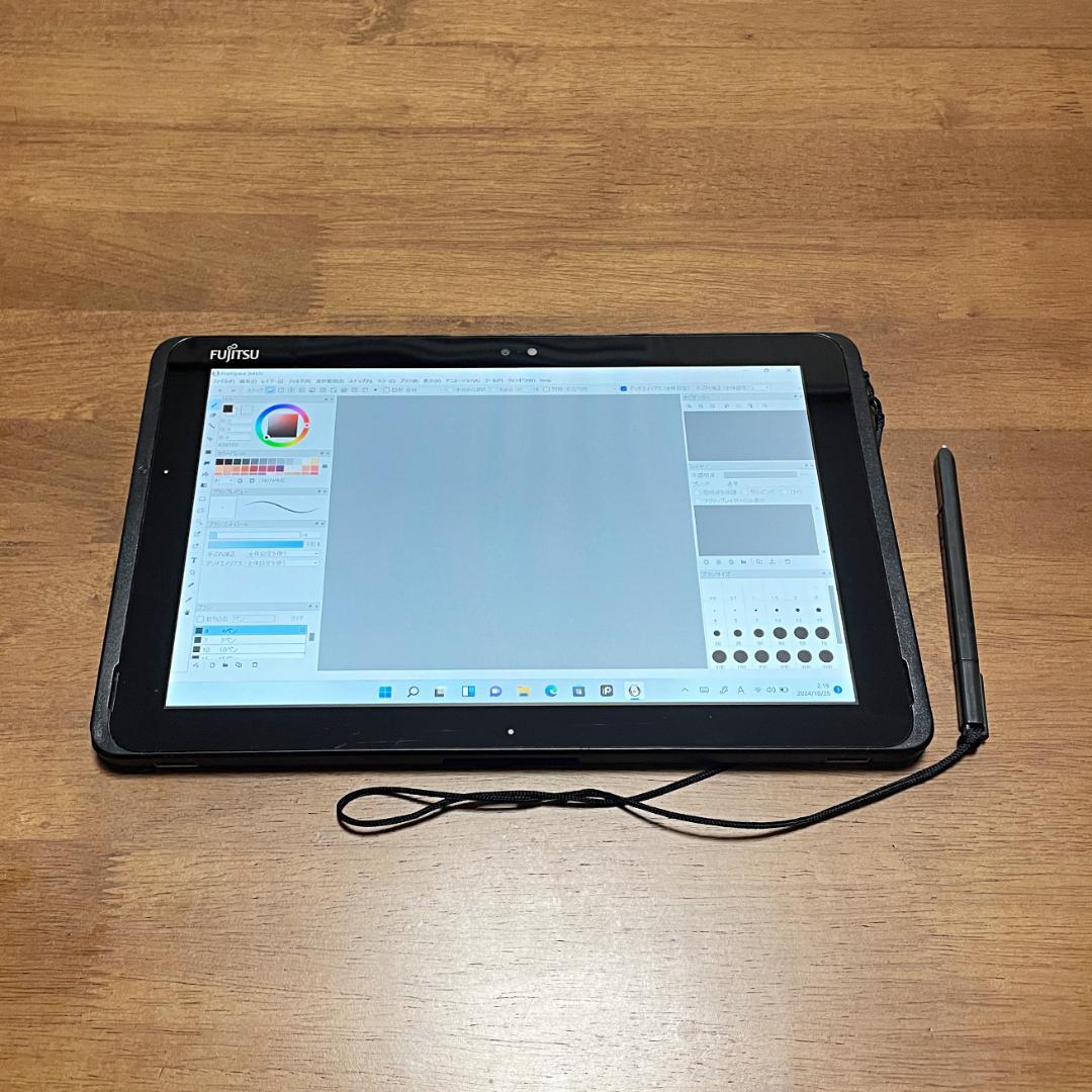 お絵描きイラストに！富士通タブレット✨ワコムのタッチペン付き