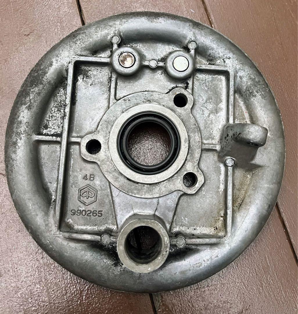 Vespa 50s ／100純正リヤブレーキリアハブ バックプレート - メルカリ