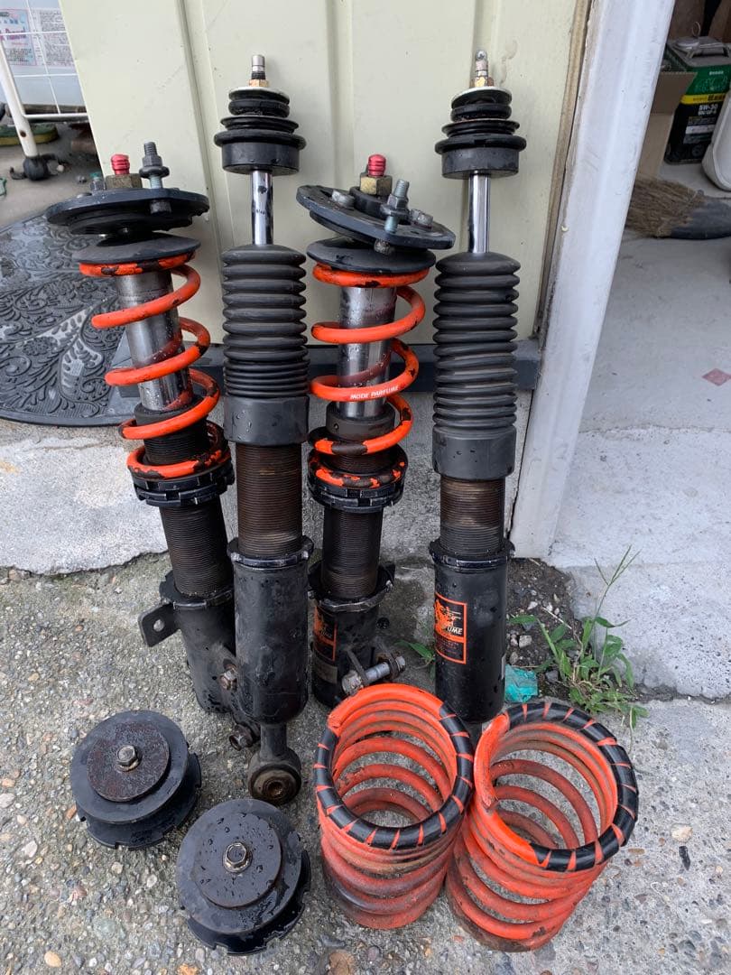 J-LINE with MODE PARFUME 75系ダイハツ車高調 BLOW DESIGN J-LINE with MODE PARFUME 車高調キット のパーツレビュー