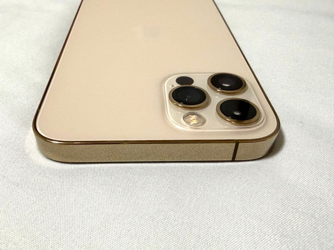 iPhone12pro 本体 ゴールド 256 VUITTON ケース セット - メルカリ