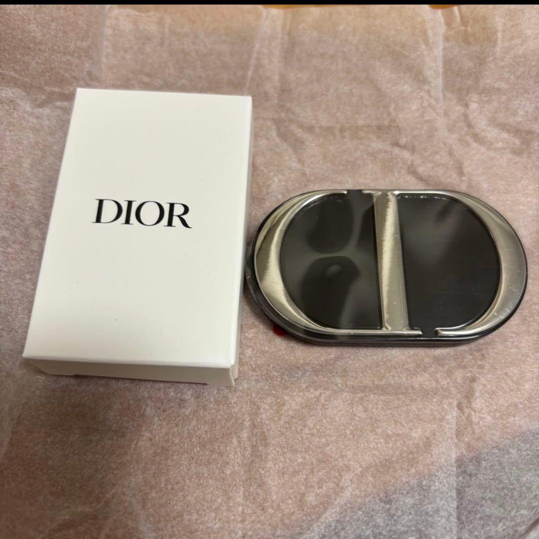 Diorディオール ミラー付き スマホスタンドリング ミラー - メルカリ