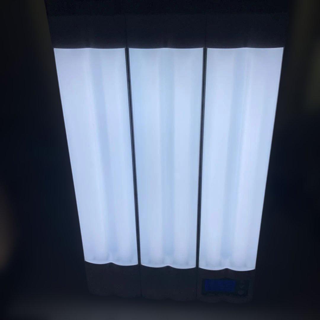 Bright Light ME+ ブライトライトME+の通販はau PAY マーケット - 輸入