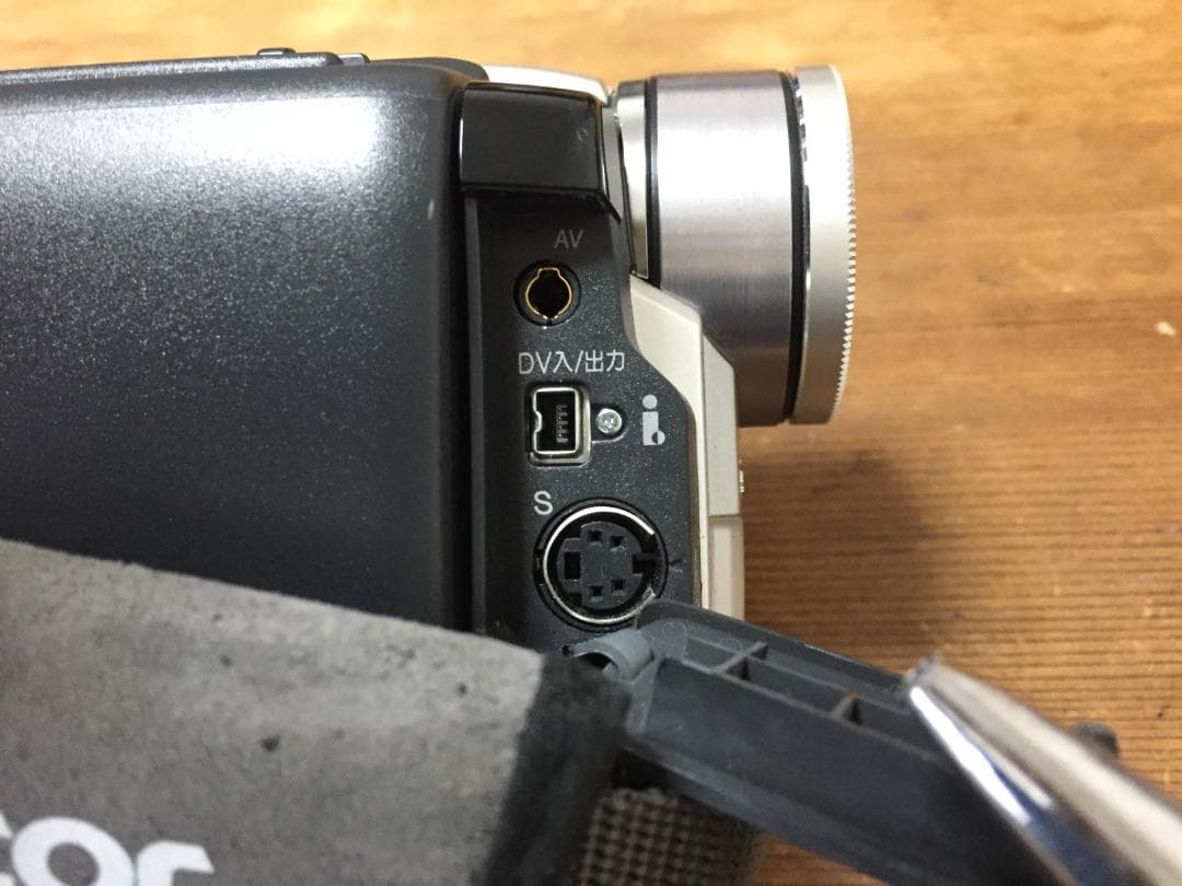 美品 撮影再生ダビングOK　VICTOR　GR-DVA10　付属品あり　大画面