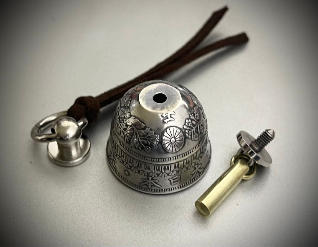 本物古銭使用】旭日50銭銀貨ガーディアンベルSV800 - メルカリ