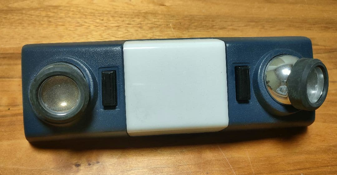 ルームランプ中古【ダッジバン】 ダッジ チャレンジャー 純正 ルームランプ ライト 1点 中古 即決