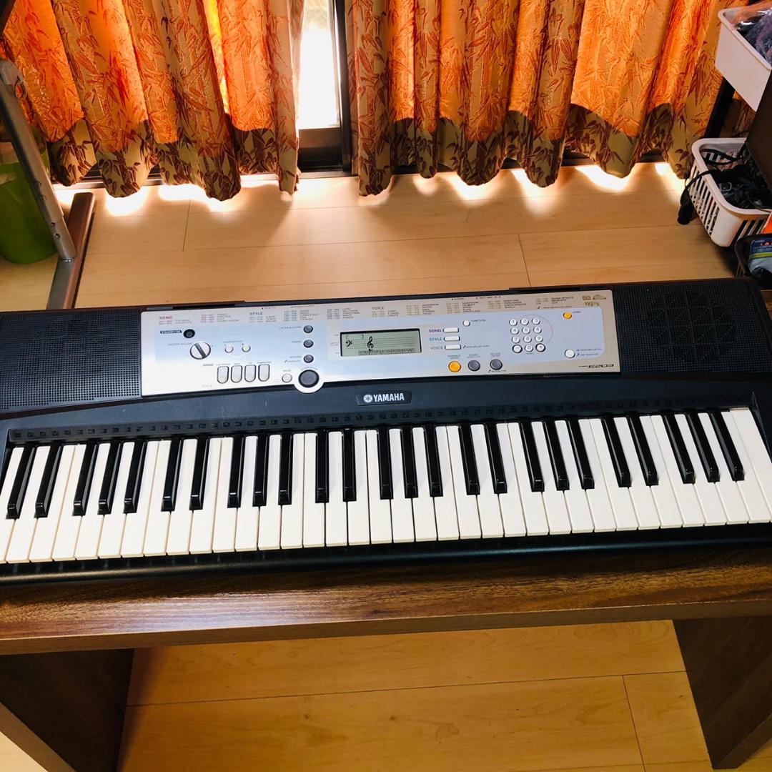 YAMAHA PSR-E203 ヤマハ電子キーボード - メルカリ