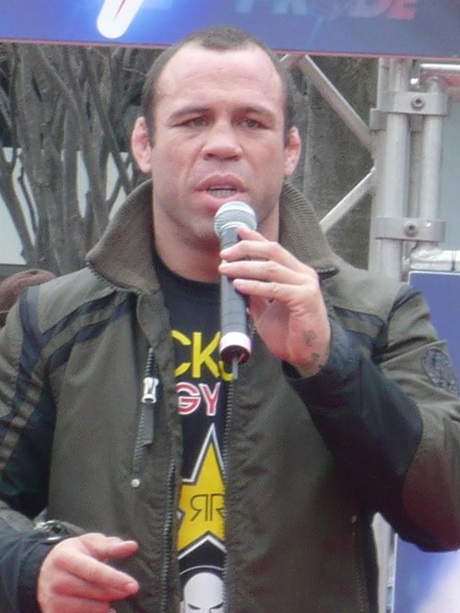 激レア】PRIDE・UFC ヴァンダレイ・シウバ サイン入りフィギア