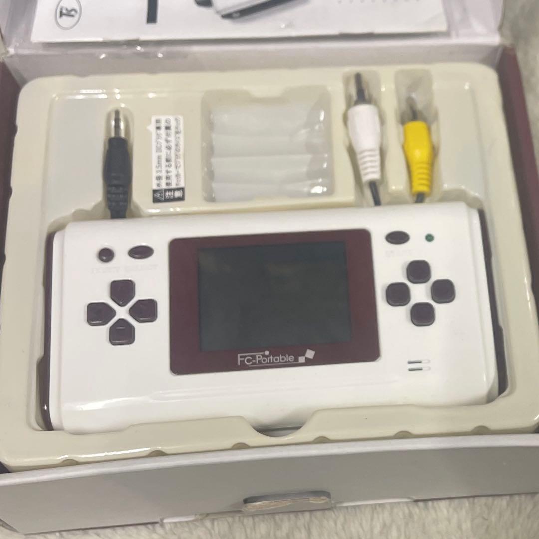 中古品(used)ポータブルファミコン互換機 FC-Portable - メルカリ
