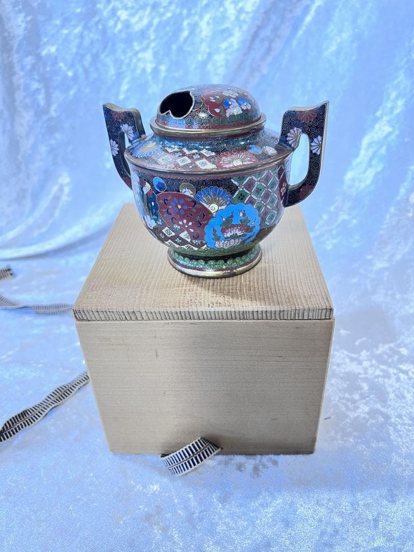 七宝香炉 蓋付き 明治期 合せ箱 花草紋 菊 梅 W12×D10×H9㎝ - メルカリ