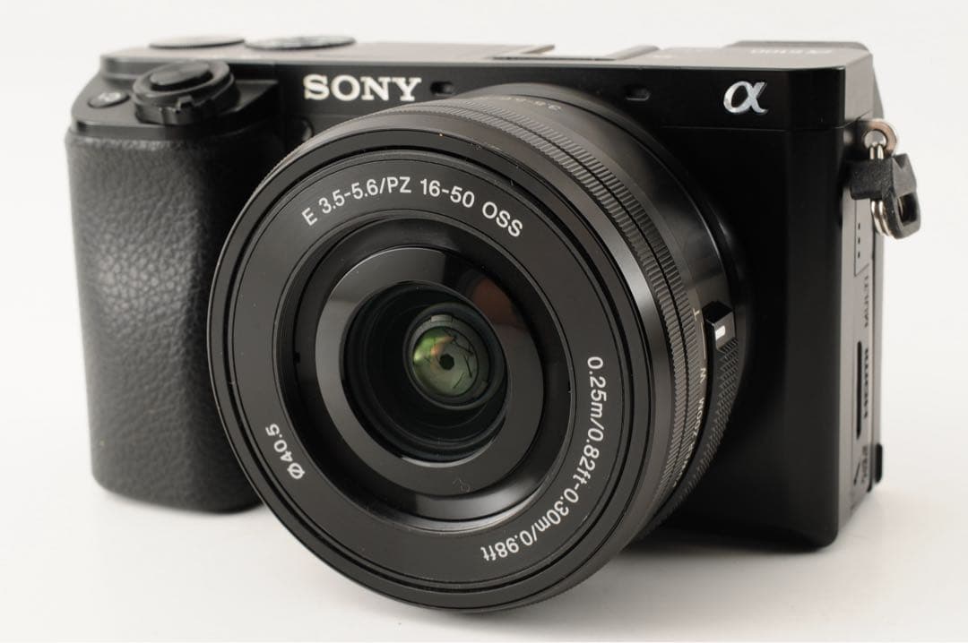 美品 ◇シャッター数:8,536回◇ SONY α6100 16-50mm