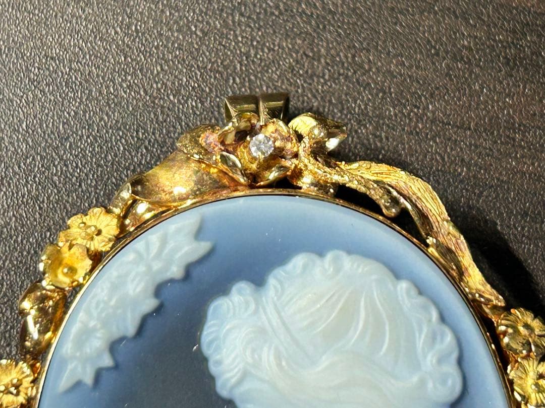 t*k様 K18刻印 カメオ ペンダントトップ ダイヤ 0.02ct 重量約22