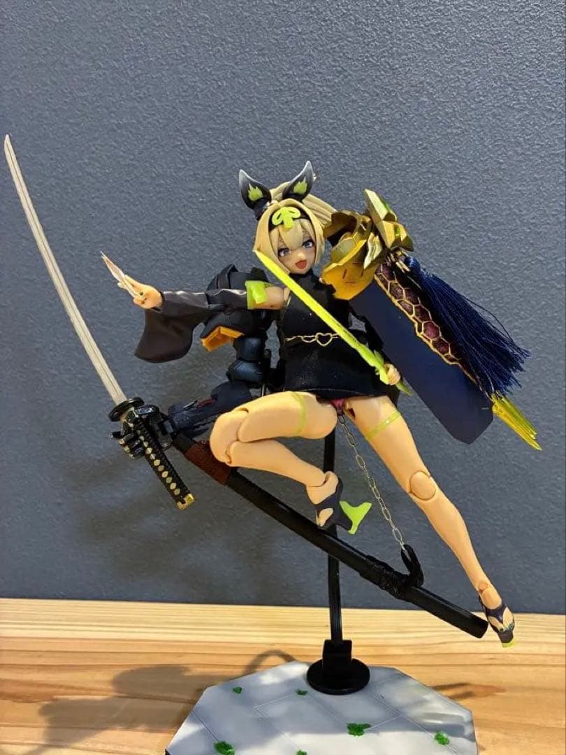 メガミデバイス　退魔師のお姉さん