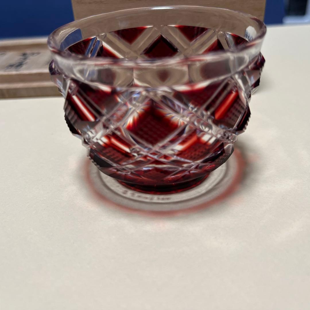 値下げ‼️【未使用】尚古集成館監修、薩摩切子猪口、刻印入り、人気の紅 2026年最新】島津薩摩切子の人気アイテム - メルカリ