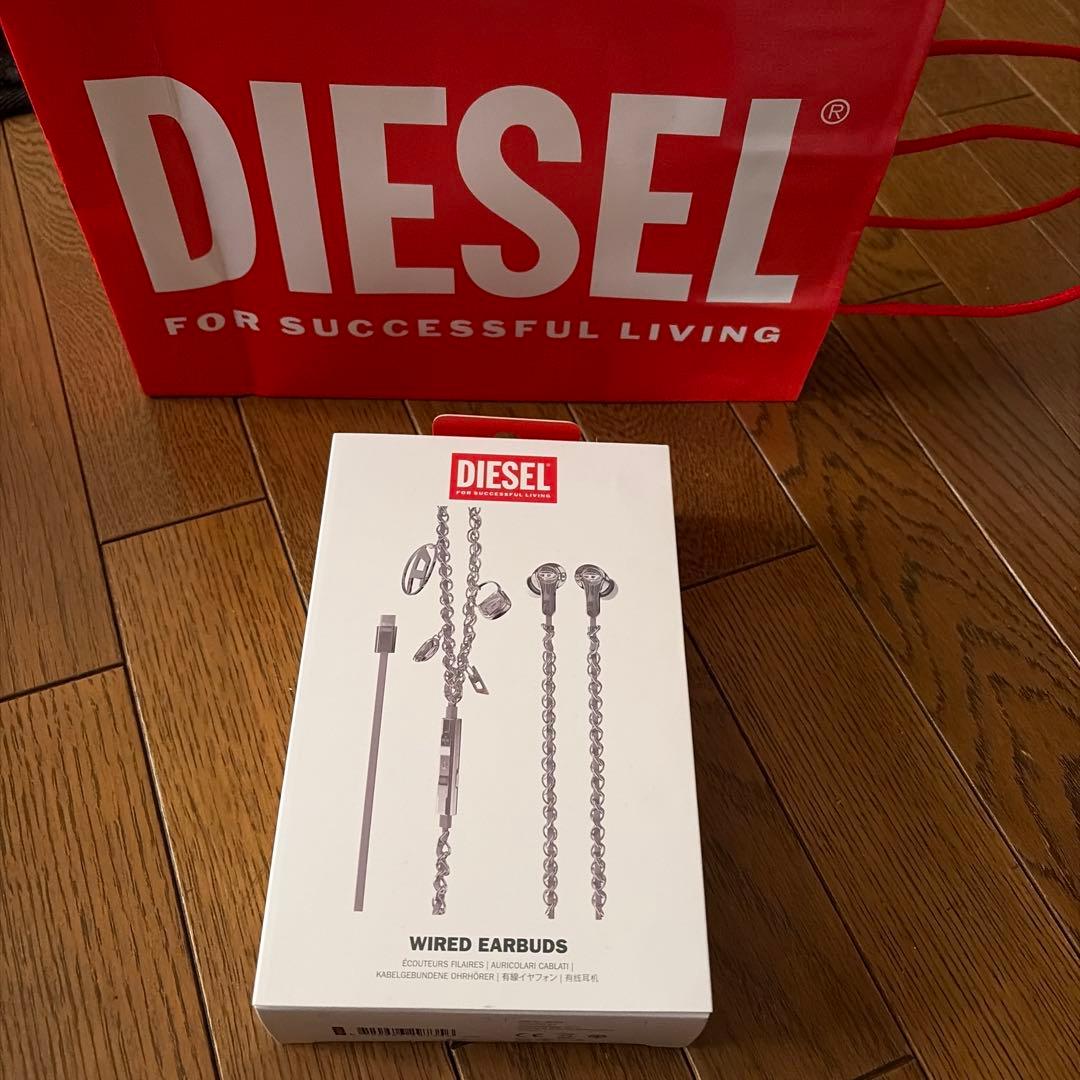新品未開封 DIESEL Wired Earbuds シルバー 有線イヤホン - メルカリ