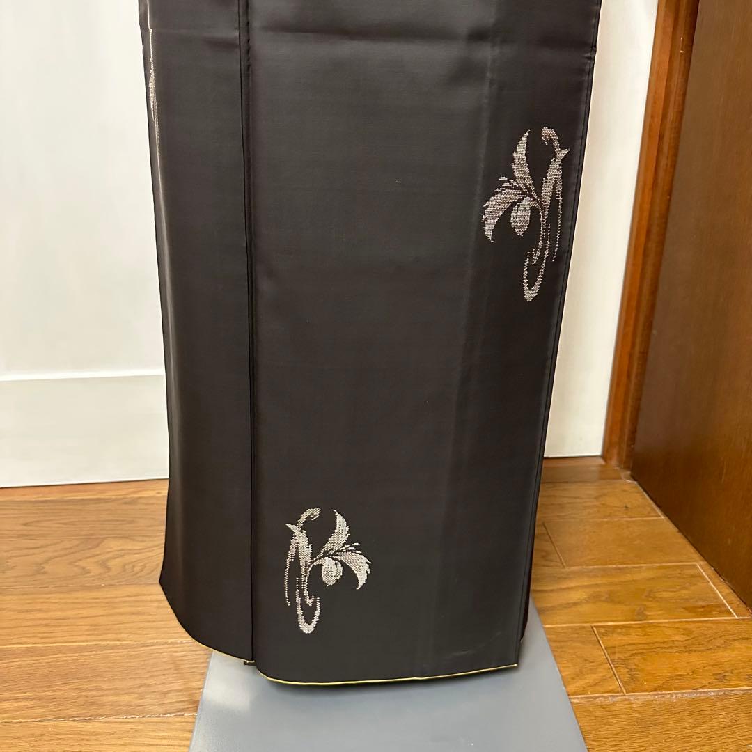 大島紬 袷 正絹 東京ますいわ屋 黒 地空き 植物飛び柄 身丈155.5裄63