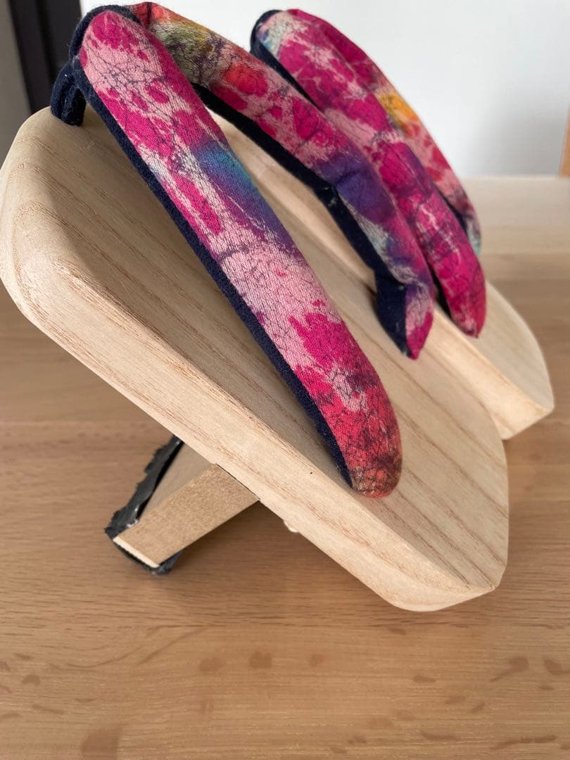 一本歯下駄　GETTA 多色 木製 花柄鼻緒　スポーツ工芸品 一本歯下駄 GETTA 多色 木製 花柄鼻緒 スポーツ工芸品 - メルカリ