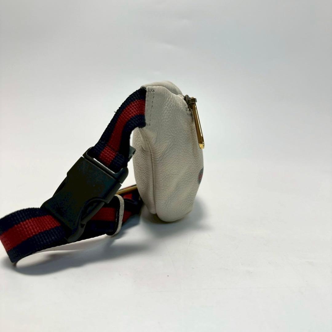 o22【美品】グッチ ロゴプリント レザー シェリーライン ボディバッグ