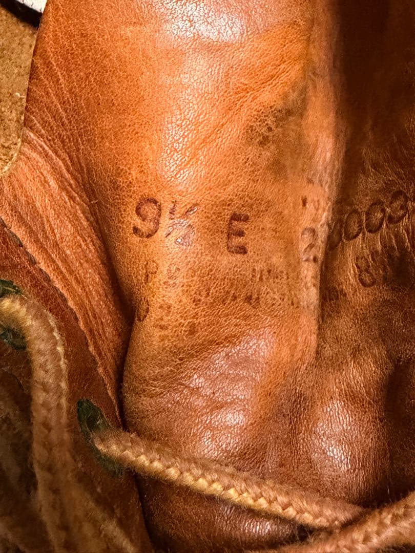 縦羽　02年製レッドウイング875 US9.5 27.5E ソール張り替え済み