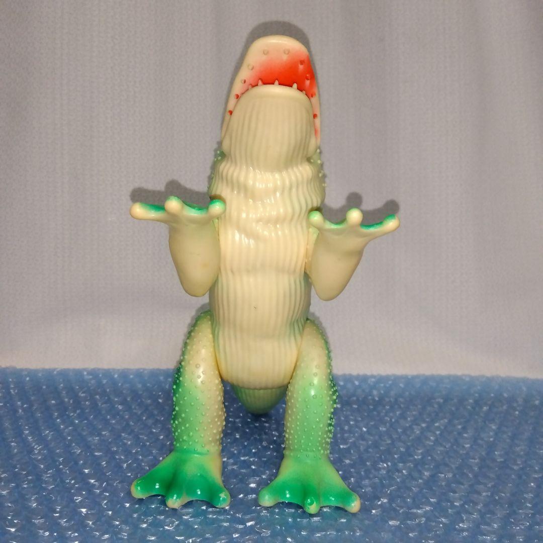 ブルマァク ガマクジラ スタンダードサイズ ソフビ 当時物 - メルカリ