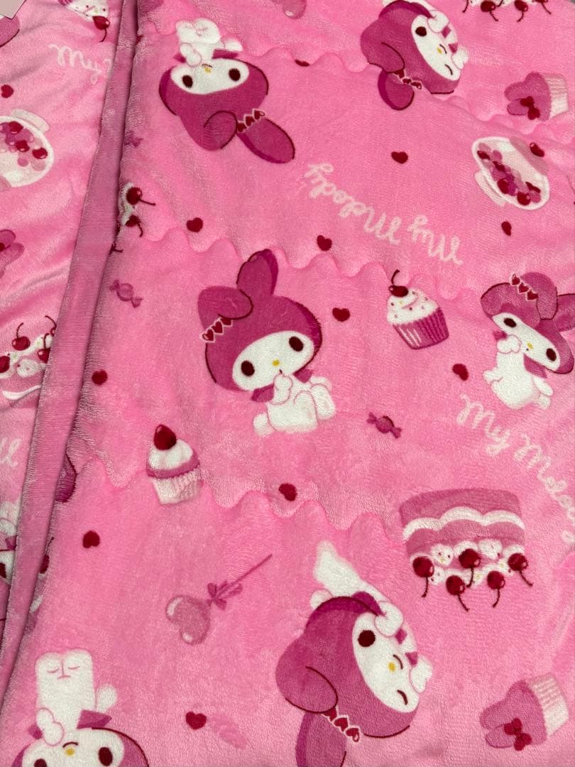 マイメロ　こたつ布団　正方形 楽天市場】マイメロ こたつ布団の通販