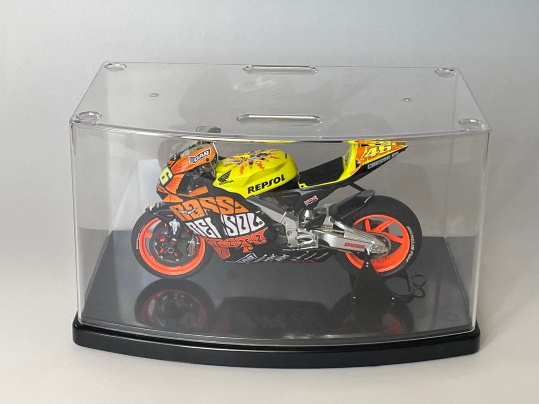 タミヤ マスターワークコレクション レプソルホンダRC211V 03