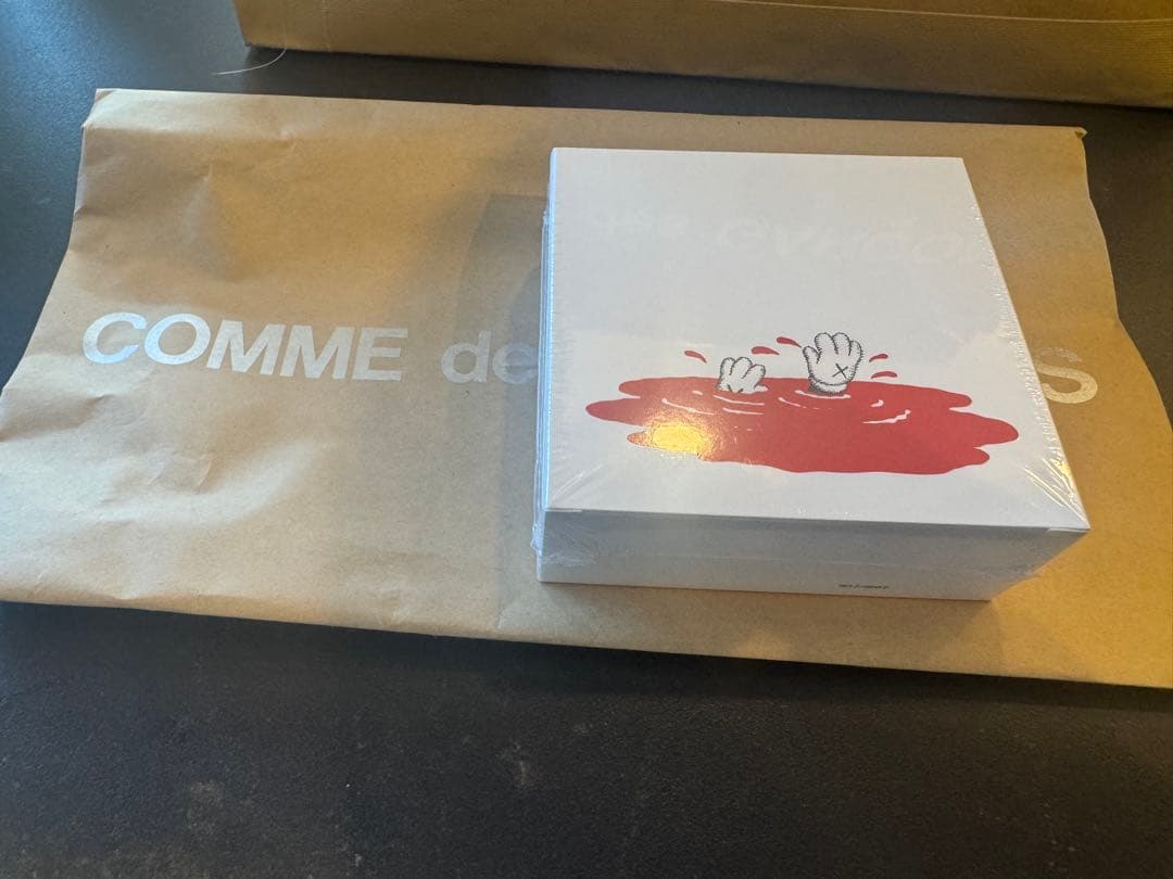 新品未開封コムデギャルソン香水 ミラーバイカウズ コムデギャルソン香水 ミラー バイ カウズ-MIRROR by KAWS