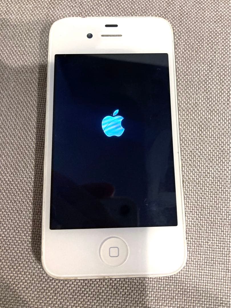 Apple iPhone 4S ホワイト 本体 - メルカリ
