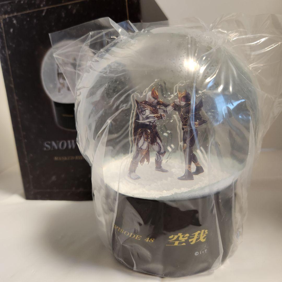 スノードーム】仮面ライダークウガ 25周年 スノードーム - メルカリ