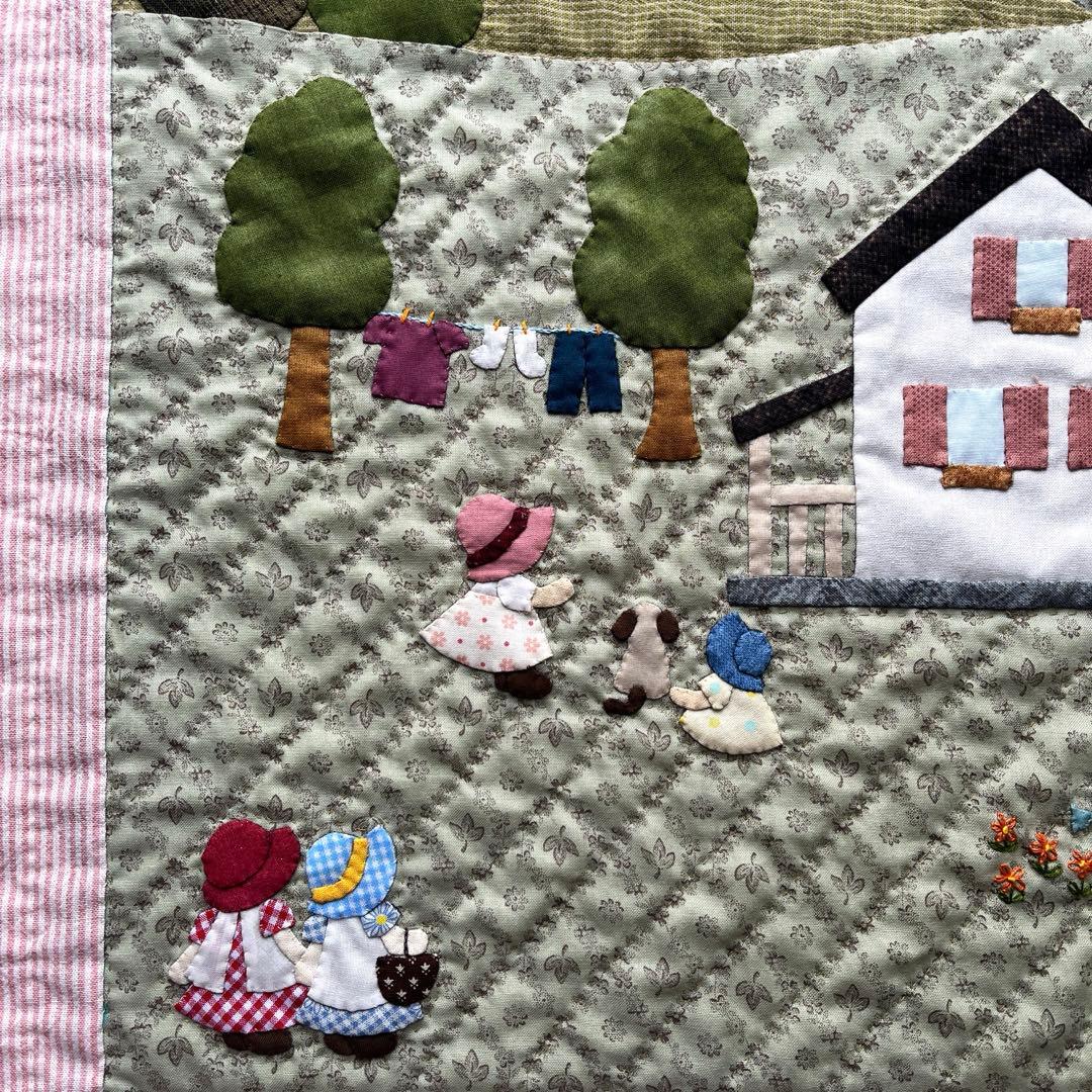 パッチワークタペストリー スーちゃん キルト - メルカリ