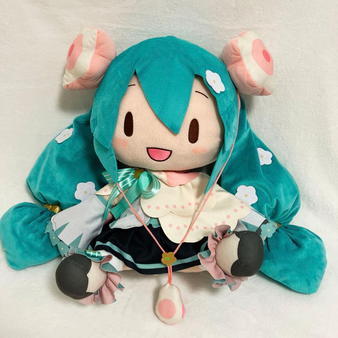 初音ミク マジカルミライ2021 ふわふわぬいぐるみ（LL） - メルカリ